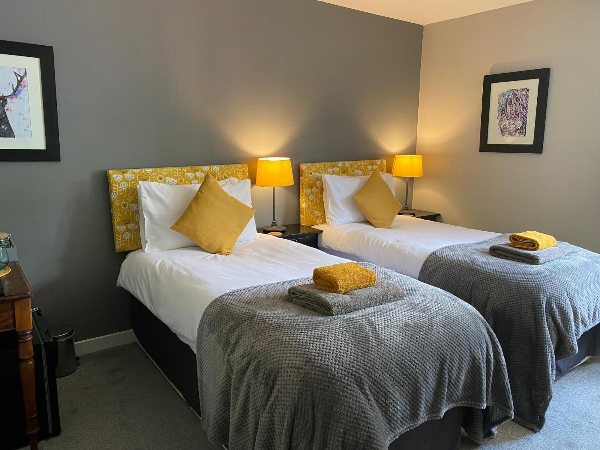 Ardenbeg Hotel Grantown-on-Spey ภายนอก รูปภาพ